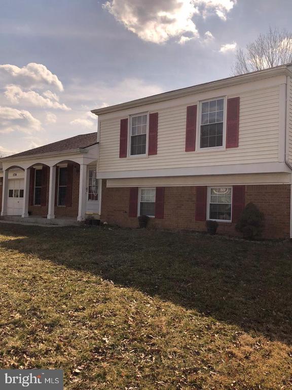 Building Photo - 11714 Basswood Dr