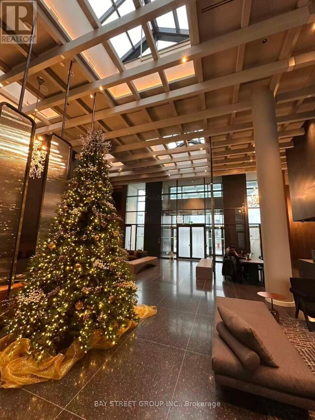 Building Photo - 8 Interchange Wy