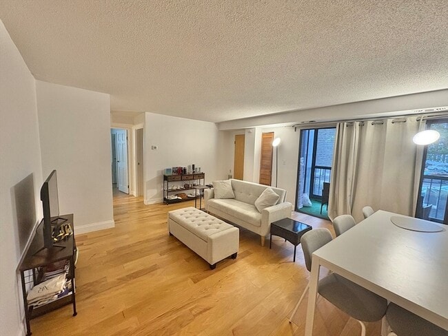 Photo - 1580 Massachusetts Ave Apartment