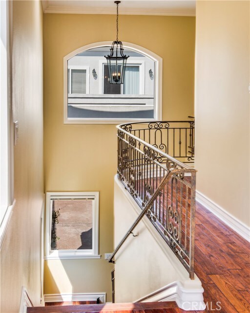 Foto del edificio - 513 N Juanita Ave