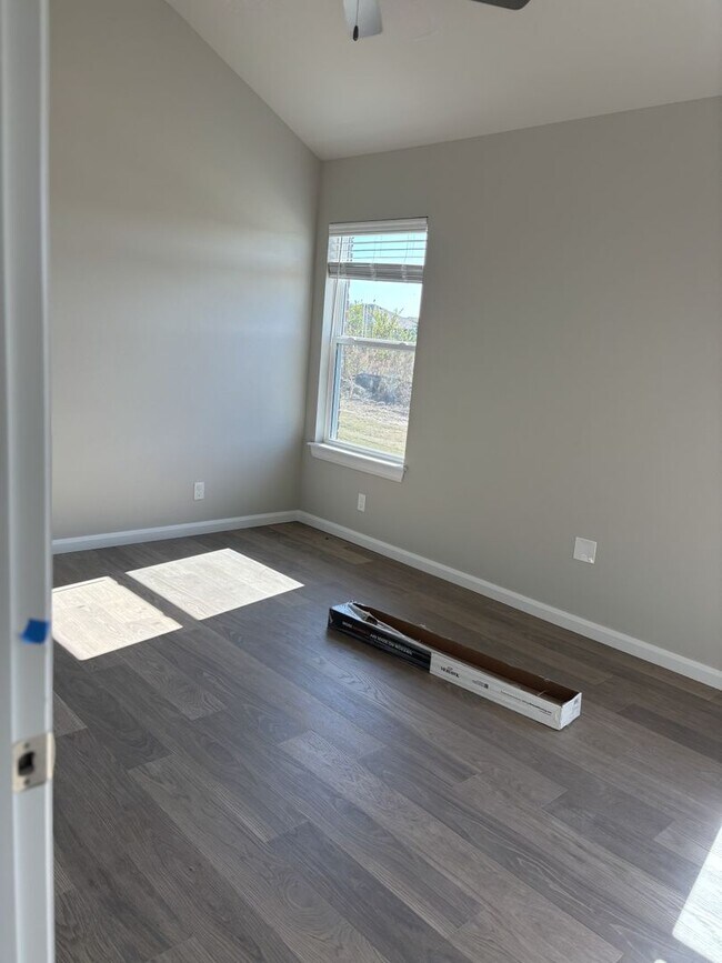 Foto del edificio - Brand New Duplex!