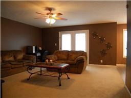 Building Photo - 804 Shetland Dr
