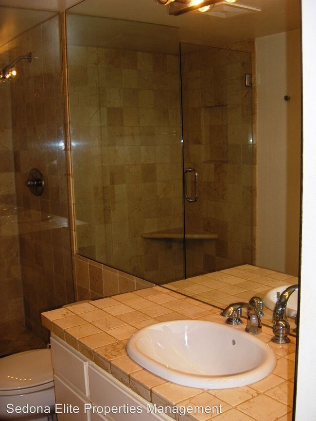 Foto del edificio - 1 br, 1 bath House - 230 SUNSET DRIVE, UNIT 5
