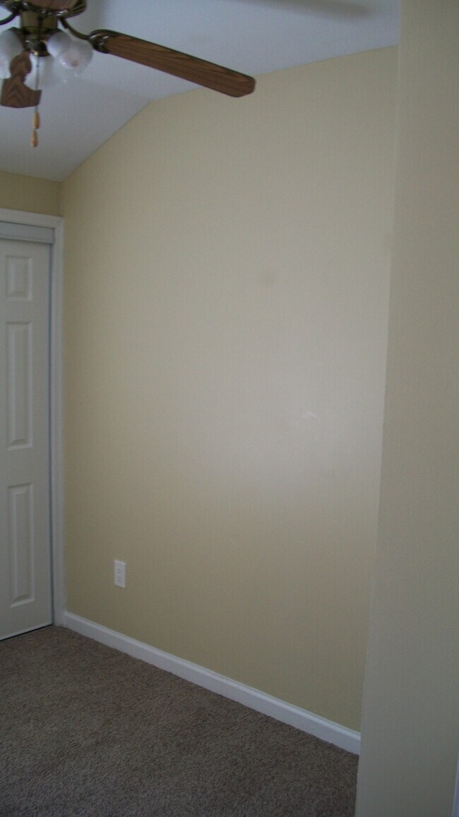 5 Chestnut St Unit 2, Marcus Hook, PA 19061 Apartments in Marcus Hook