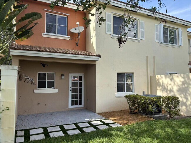 Building Photo - 11500 NW 33rd St