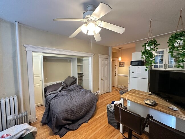 Foto del edificio - 65 Burbank St