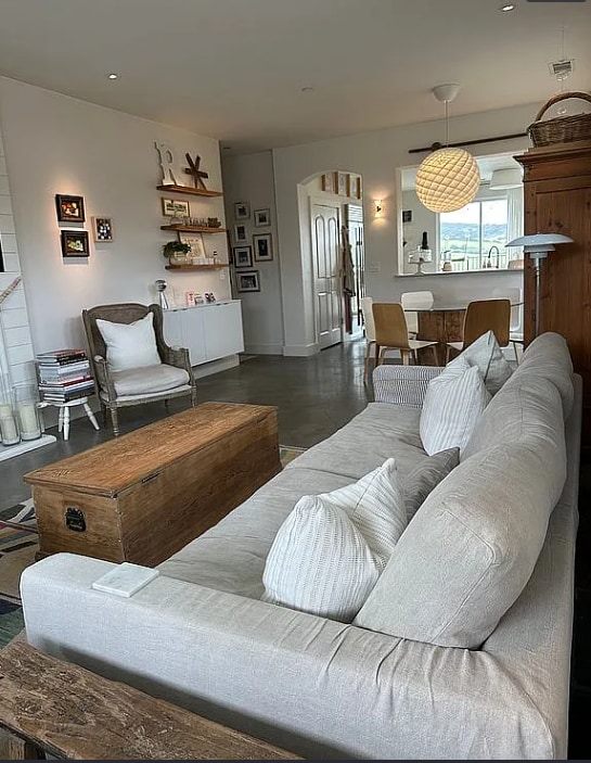 Building Photo - 465 S 1st St