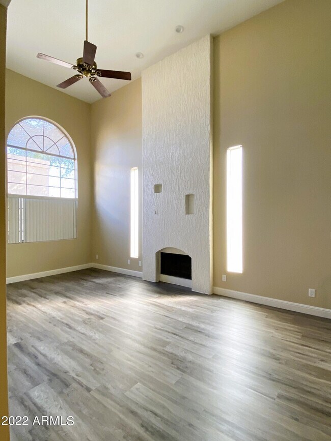 Foto del edificio - 11049 N 109th Way