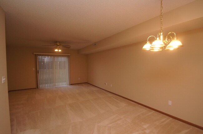 Foto del edificio - 935 Grand Avenue Ct