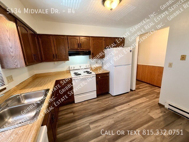Foto del edificio - 5434 Midvale Dr