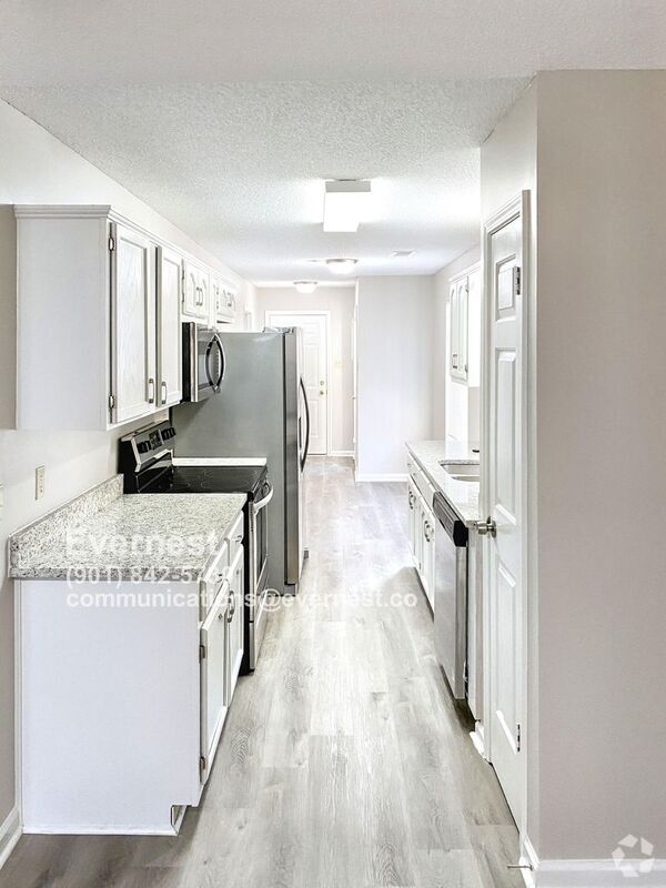 Building Photo - 8351 Mangrove Dr