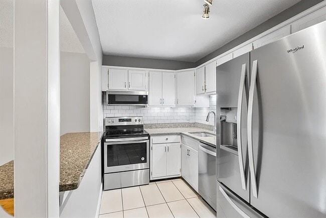 Foto del edificio - 11 Cogswell Ave