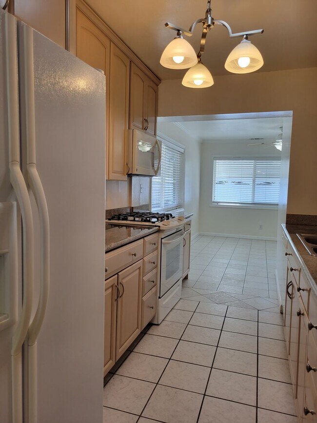 Foto del edificio - 111 Florence St