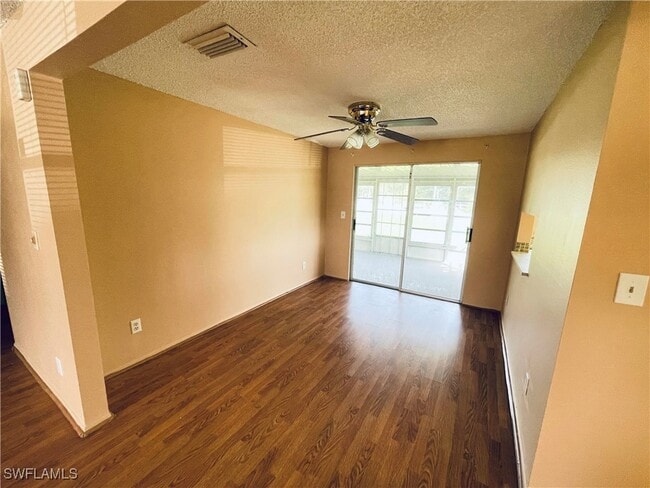 Building Photo - 10650 Jacatree Ct