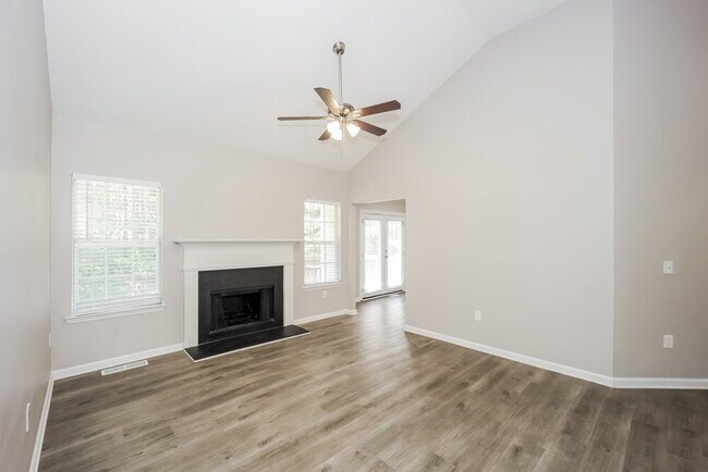 Foto del edificio - 4737 Brookwood View