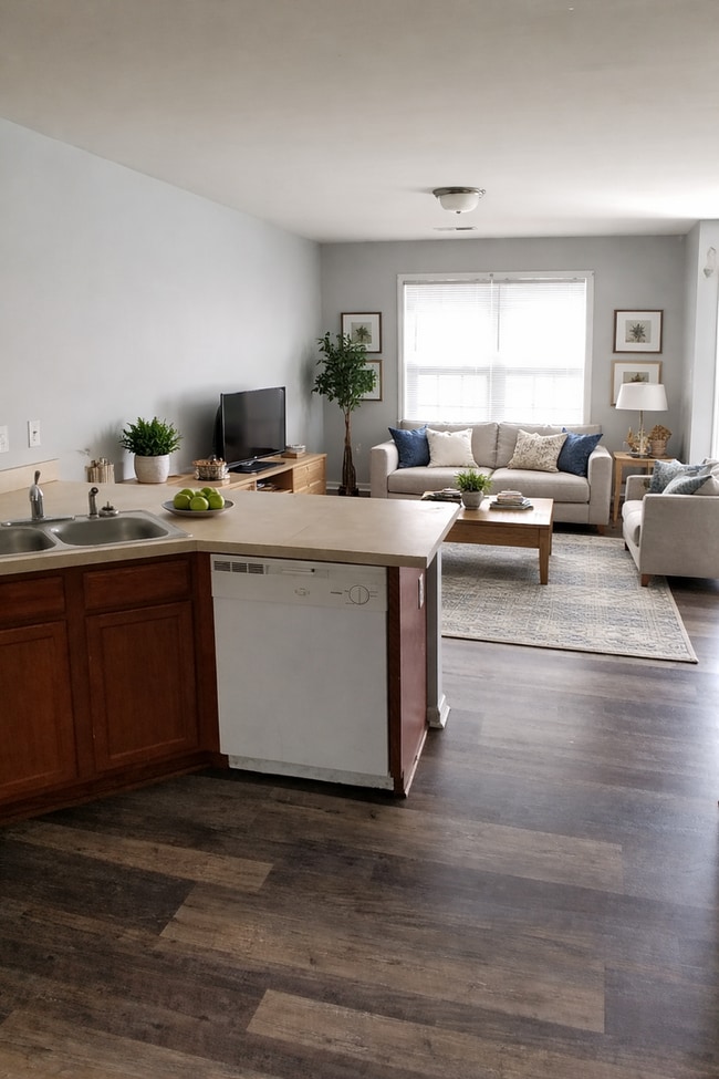 Building Photo - Cute Apartment for Rent in Benson, NC!