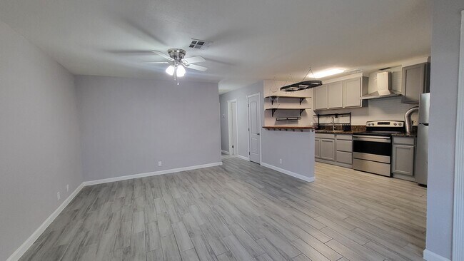 Foto del edificio - 2236 Ellis St