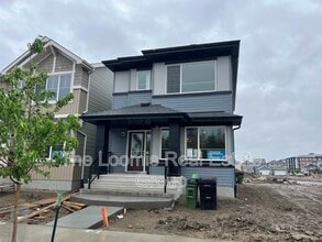 Building Photo - 6336-6175 175 Ave NW