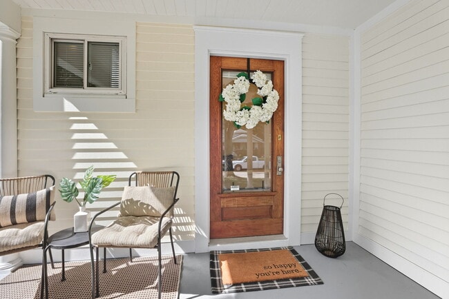 Building Photo - 136 S Spencer Ave