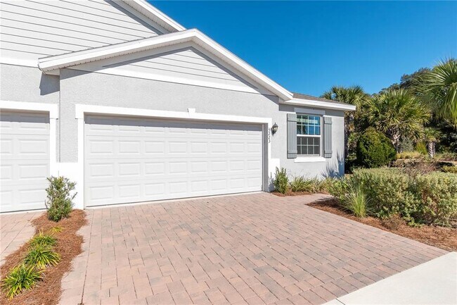 Foto del edificio - 5223 NW 48th Pl