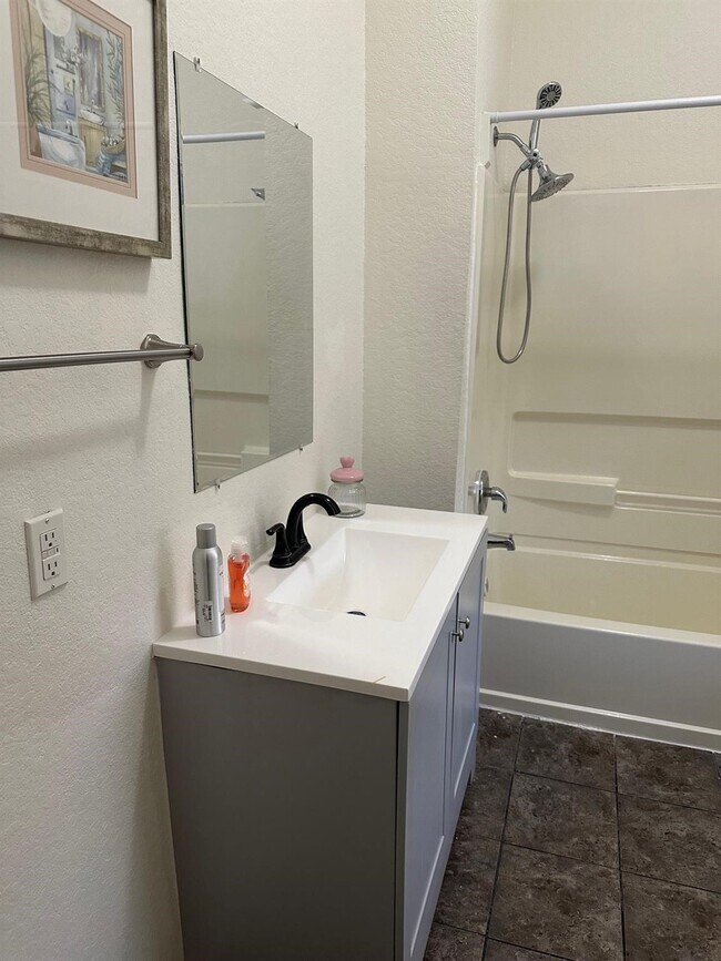 Foto del edificio - 114 17th St