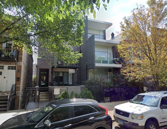 Building Photo - 1541 N Bosworth Ave