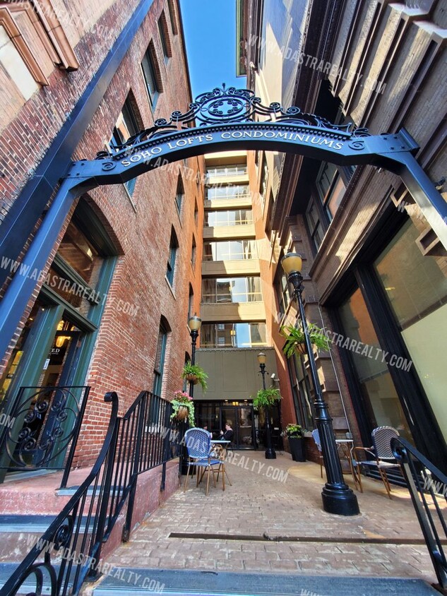 Foto principal - MOVE IN SPECIAL!! Historic SoHo Loft-Avail...