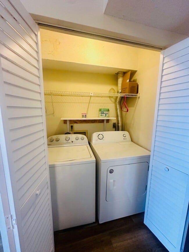 Building Photo - Long Term Rental-Ground floor 2 bedroom 1 bath condo