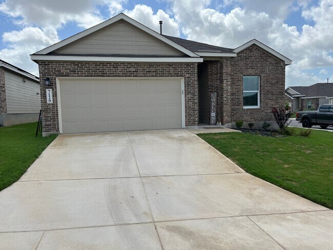 Foto del edificio - Gorgeous 4 Bedroom/3 Bathroom 1-Story Home...