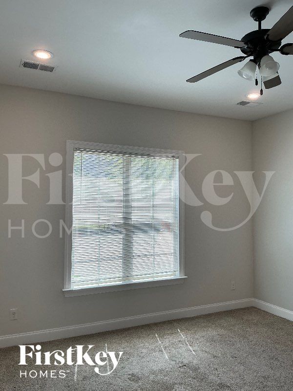 Foto del edificio - 7408 Lost Trail Dr