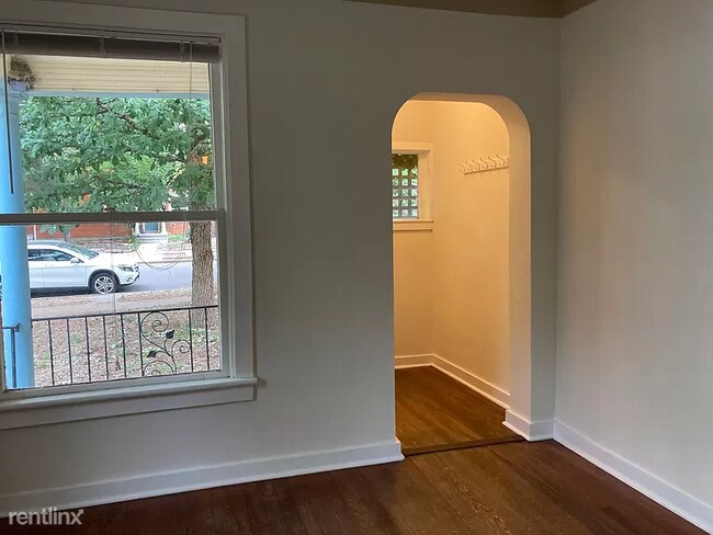 Foto del edificio - 1 br, 1 bath House - 4337 Wolff St