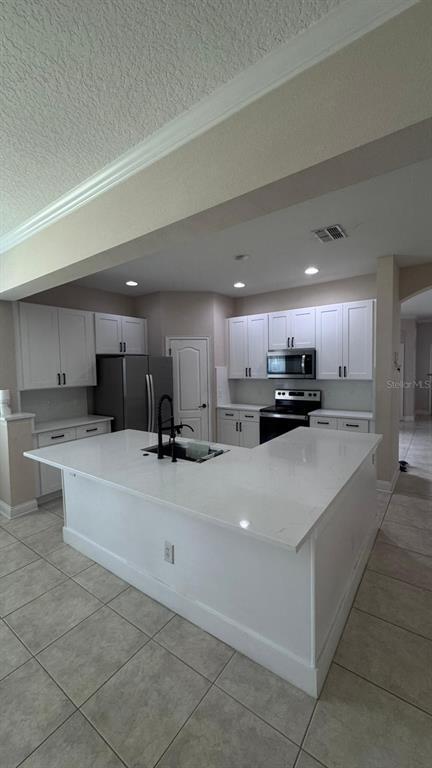 Building Photo - 7260 Londale Blvd