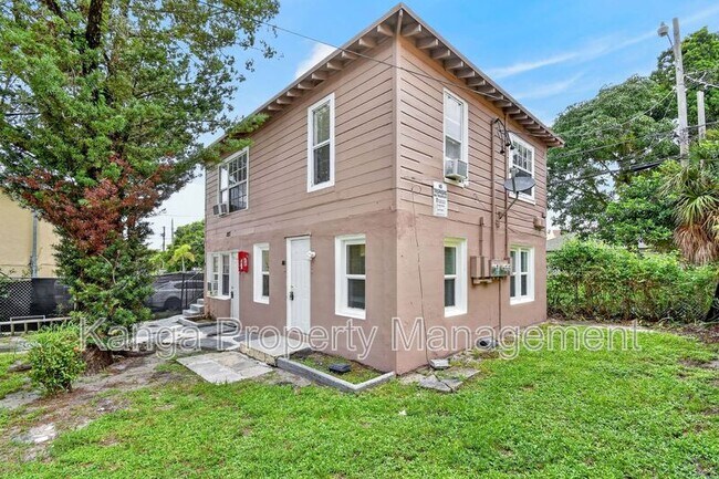 Building Photo - 887 7th St
