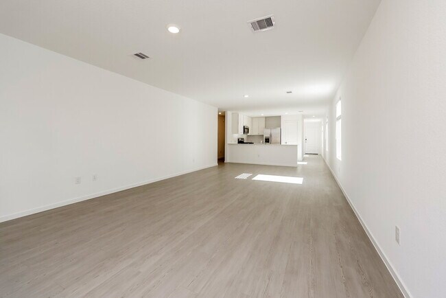 Foto del edificio - 325 Woodland Hills Dr