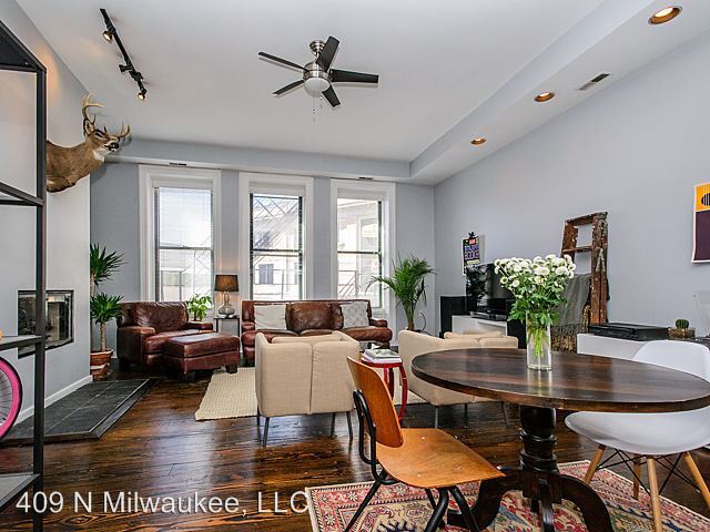 Building Photo - 401-409 N Milwaukee Ave