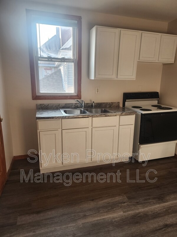Foto del edificio - 316 W Merchant St