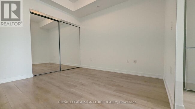 Building Photo - 1195 The Queensway