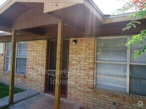 Building Photo - 2401 Gumwood Ave