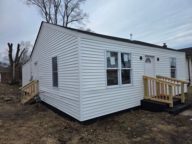 Foto del edificio - 2128 Vermont St