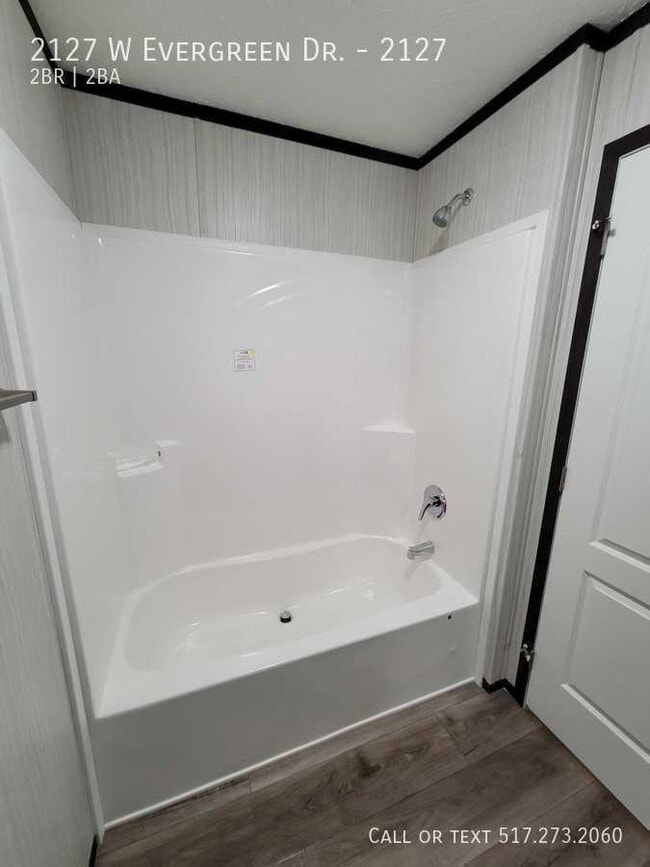 Building Photo - 2 Bedroom / 2 Bath  Brand New Mobile home ...