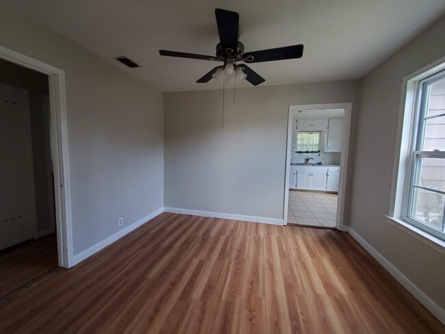 Dining Area - 4413 N Cornelia Circle