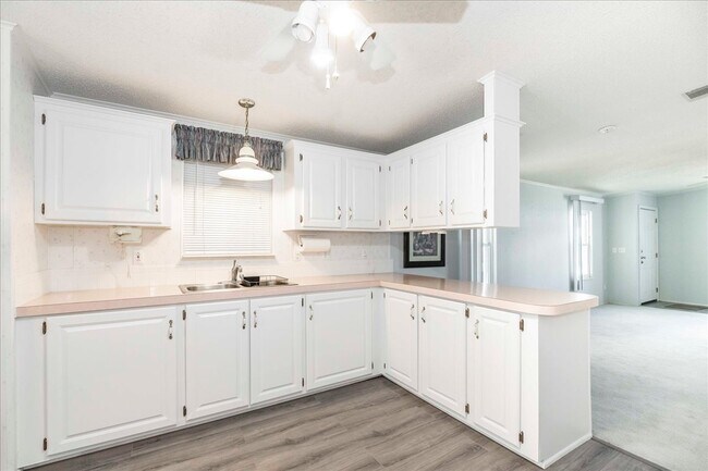 Foto del edificio - 2138 Cypress Cross Dr
