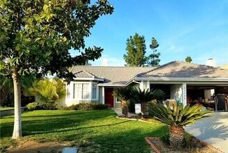 Building Photo - 15120 Ficus St