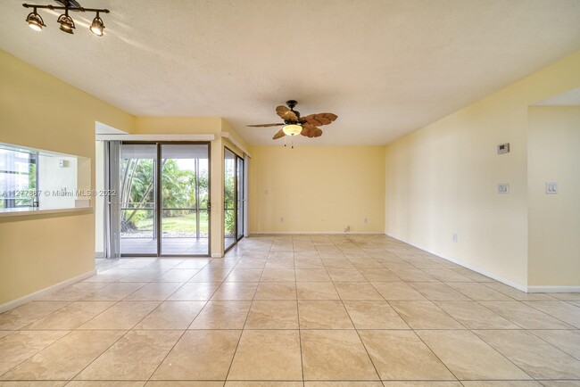 Building Photo - 800 Independence Dr