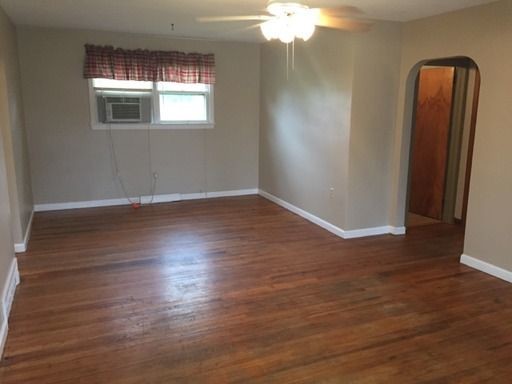 Building Photo - Nice 3BR/1BA Ranch Home - 895/Month