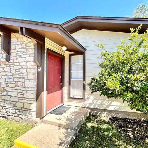 2100 Windsor Dr Unit 28, Bryan, TX 77802 Condo for Rent in Bryan, TX