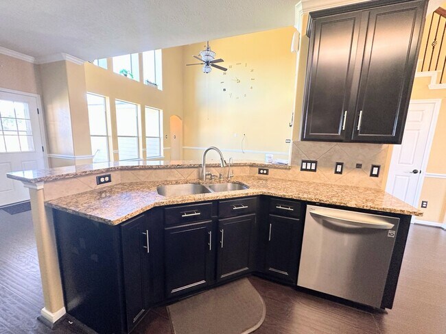 Foto del edificio - 21514 Sierra Long Dr