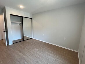 Interior Photo - 5405 Lindley Avenue