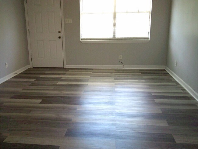 Foto del edificio - 3932 Peerless Rd NW