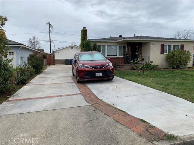 Foto del edificio - 5221 Camellia Ave